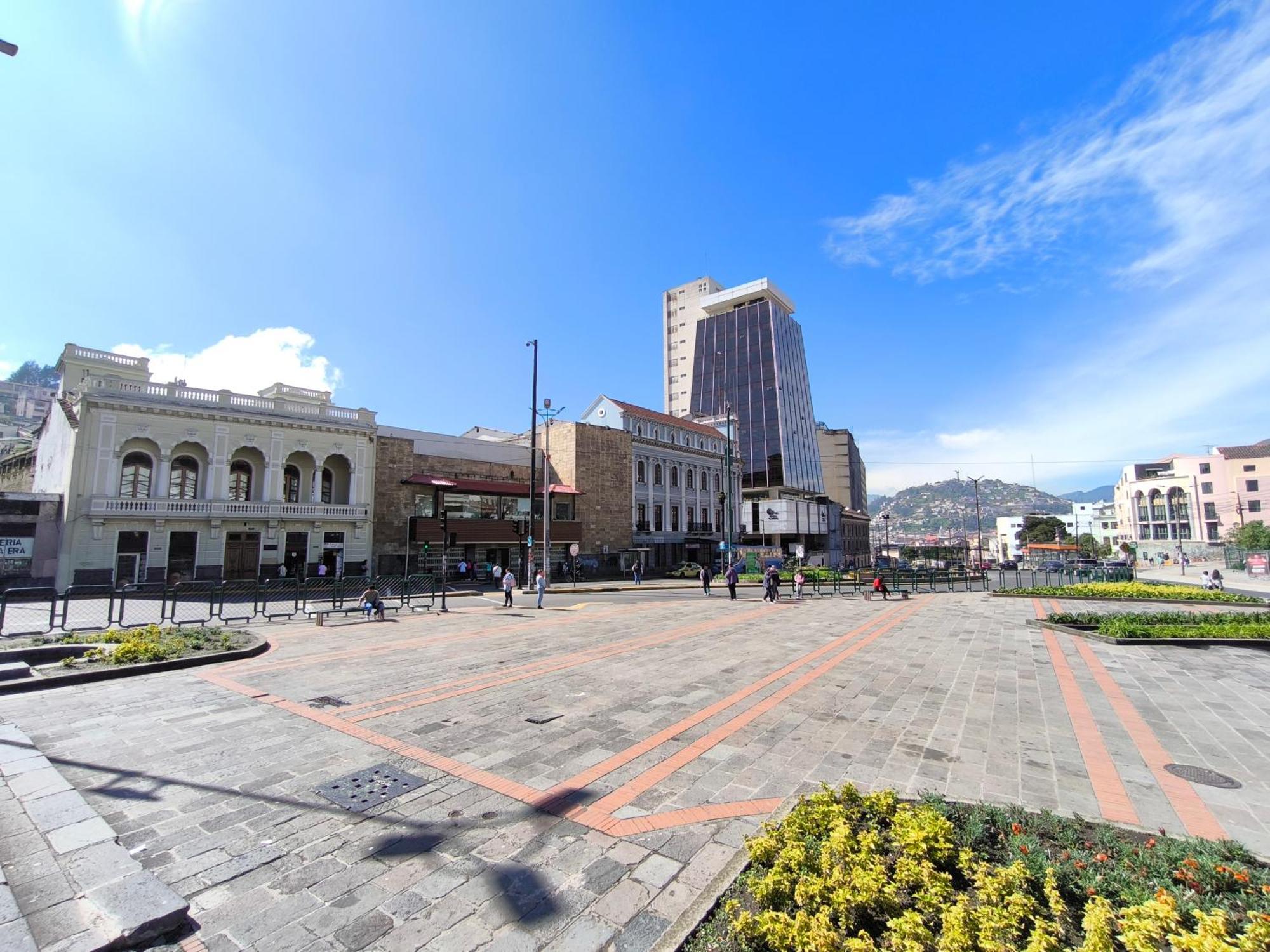 Casona 1914 Quito - Gothic Cathedral View Rooftop Экстерьер фото